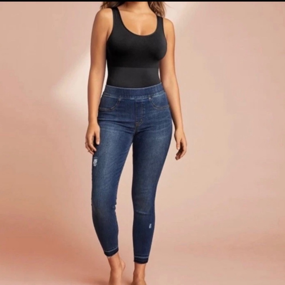 Spanx Women's Distressed Denim Legging Medium Wash Blue Size Small MSRP # 128.00